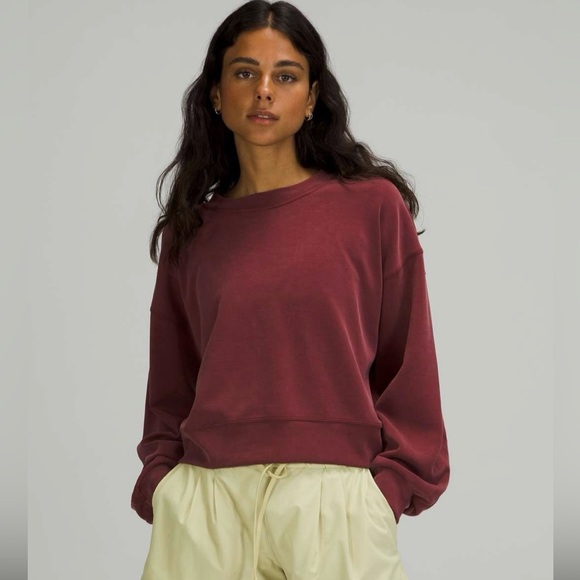 lululemon athletica Tops - Lululemon Perfectly oversized crew softstream